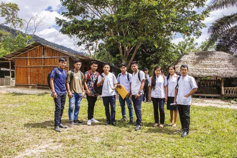 Dilemas de la juventud indígena amazónica en el Perú