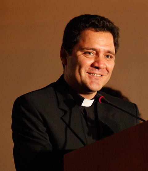 «La diversidad de culturas nos enriquece y nos acerca a Dios»