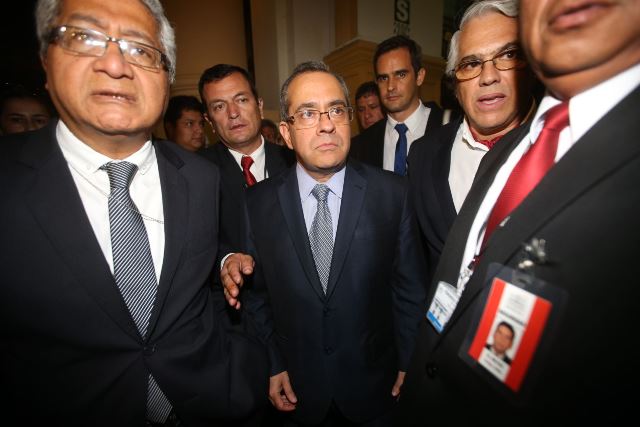 La legitimidad de los Poderes en el Perú
