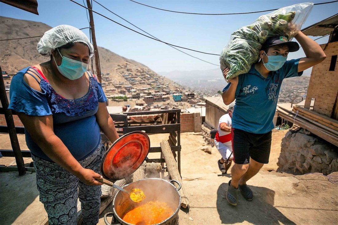 Luchando por el derecho humano a la alimentación adecuada desde las ollas comunes