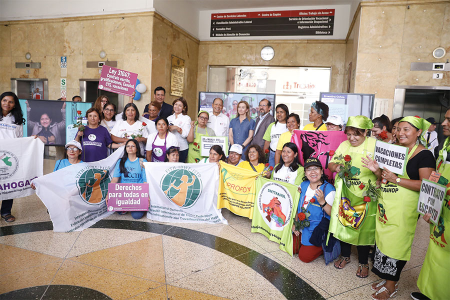 espacio-de-dialogo-foto-mesa-1