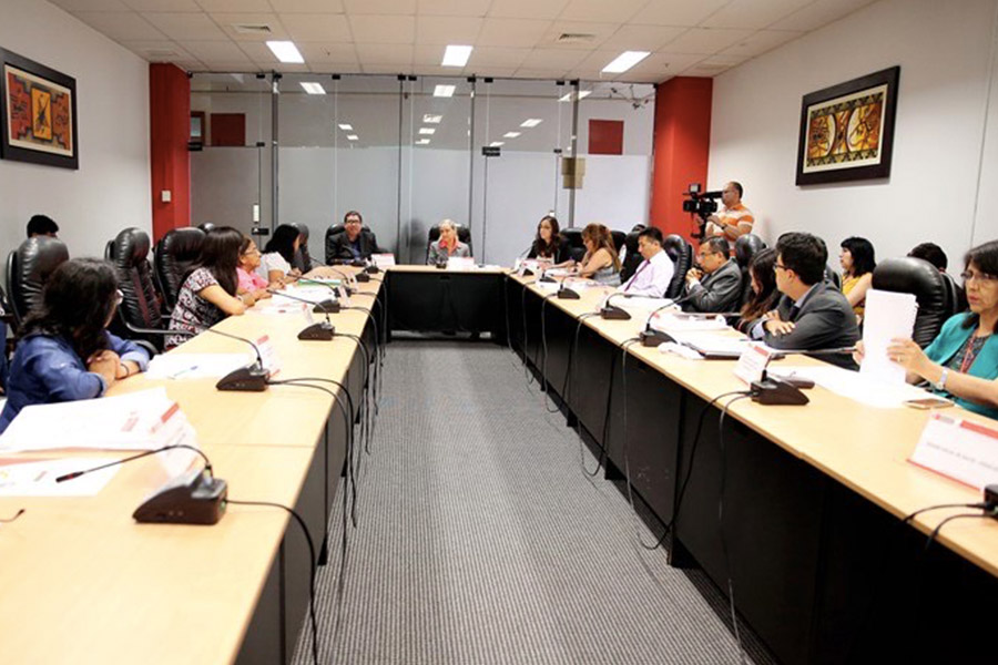 espacio-de-dialogo-foto-mesa-2